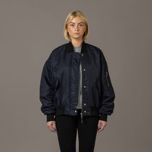 Load image into Gallery viewer, Pernilla Oversized bomber, Dark Blue