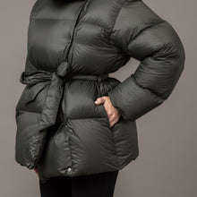 Load image into Gallery viewer, Vida Down Jacket, Forest Night